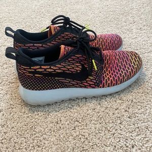 Nike Flyknit Roshe Runs